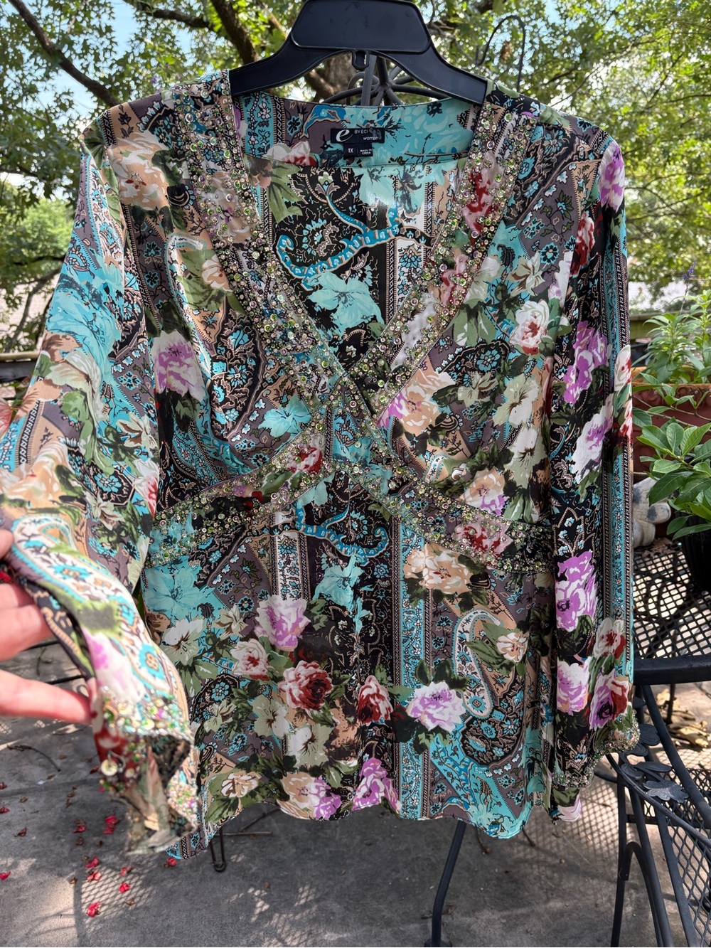 ECI Woman Teal, Black & Pink Floral Print Silk Top - Picture 5 of 16